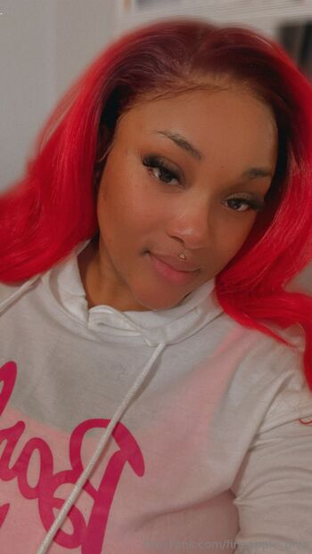 Fineapple / fineapple_diva nude photo #14