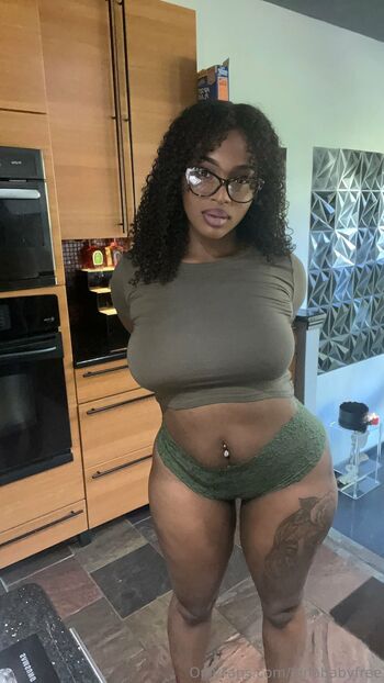 Fine.Ass.Bina / fineassbina nude photo #34