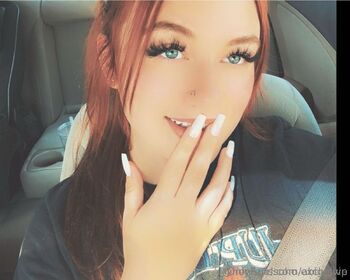 FionaGirlSoh / fionagirlsoho nude photo #19