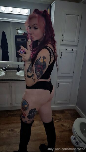 Fiona Ra / fionaraeof nude photo #3