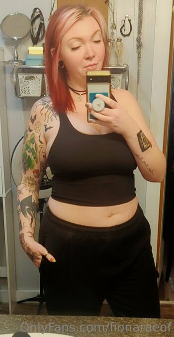 Fiona Ra / fionaraeof nude photo #34