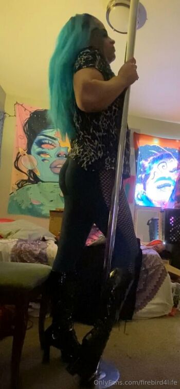 Trixie (firebird / firebird4life nude photo #6