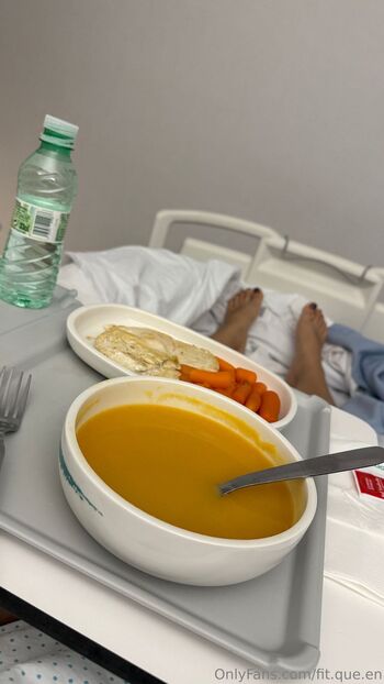 MERI / fit.que.en nude photo #1