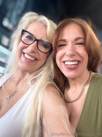 Bianc / fitcougar_50 nude photo #18