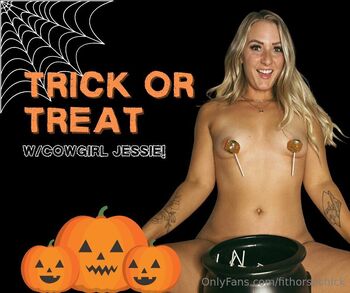 Cowgirl J / fithorsechick nude photo #2