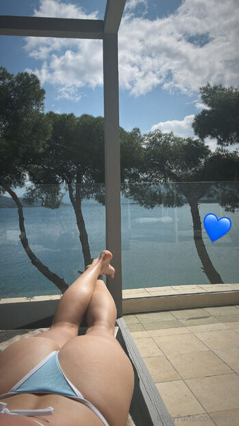 Julia / fitjx nude photo #3