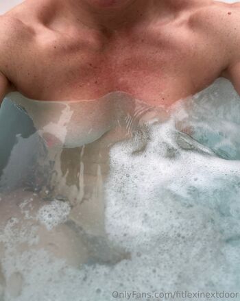 Lex / fitlexinextdoor nude photo #17