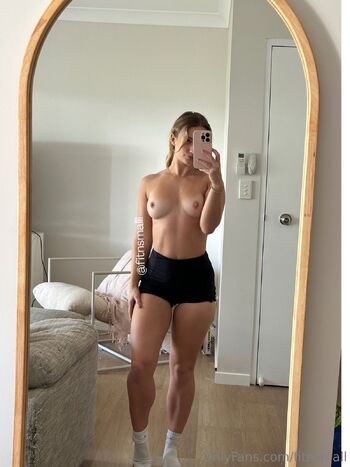 Lil / fitnsmall nude photo #11