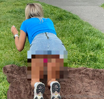 naughtywif / fitwifenextdoor nude photo #19