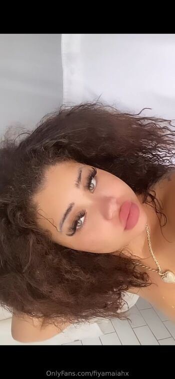 Fiyamaia / fiyamaiahx nude photo #6