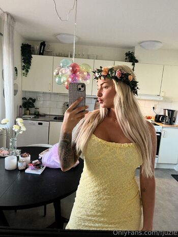 Fjuzie / fjuzie nude photo #6