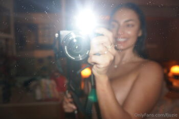 Fjuzie / fjuzie nude photo #18