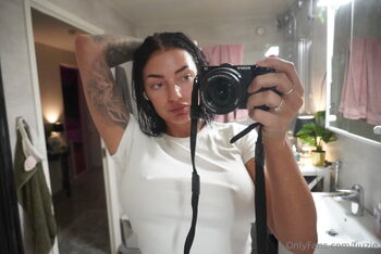 Fjuzie / fjuzie nude photo #20