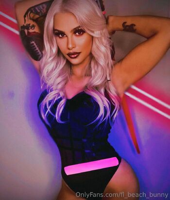 Officer Cec / fl_beach_bunny nude photo #21