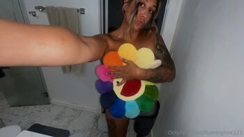 Alex / flaminghoe123 nude photo #2