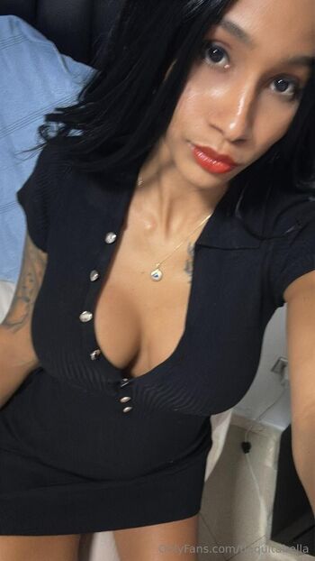 QUEEN VIDEO CALL VERO / flaquitabella / invites nude photo #11