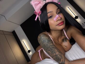 QUEEN VIDEO CALL VERO / flaquitabella / invites nude photo #26