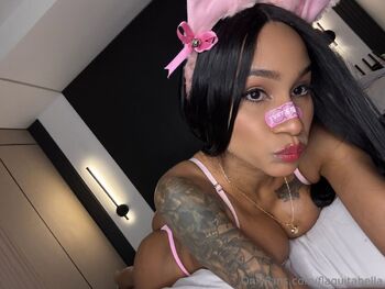 QUEEN VIDEO CALL VERO / flaquitabella / invites nude photo #30