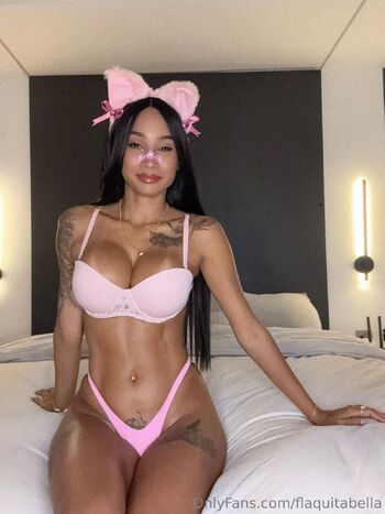 QUEEN VIDEO CALL VERO / flaquitabella / invites nude photo #31