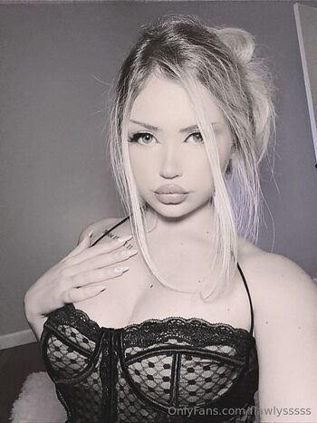 lys / flawlysssss nude photo #32