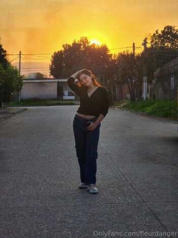 Fleur / fleurdelacourt nude photo #8