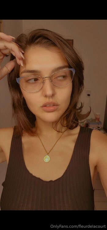 Fleur / fleurdelacourt nude photo #29