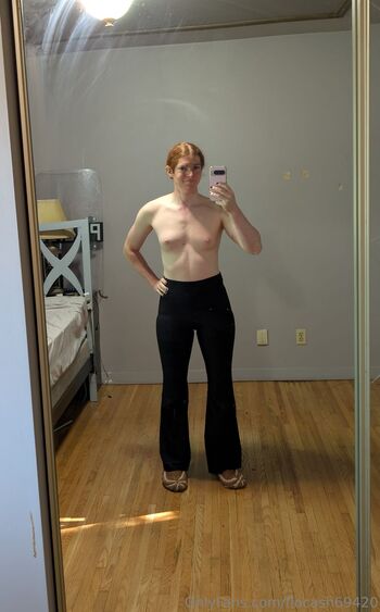 Florian / flocash69420 nude photo #4