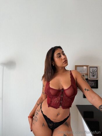 Flora / florasfun nude photo #18