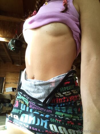 Florcit / florescencia nude photo #8