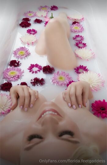 Florida Goddes / florida.feetgoddess nude photo #22