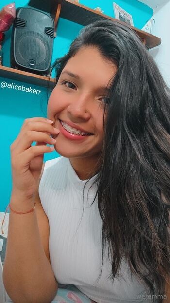 𝐄𝐌𝐌𝐀 𝐑𝐎𝐒𝐄 𝐑𝐄𝐃𝐇𝐄𝐀𝐃 / floweremma nude photo #2