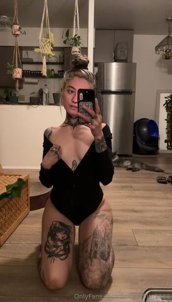 sid / floweroflife1111 nude photo #16