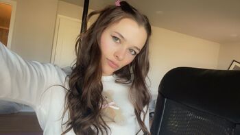 FlowWithSk / flowwithsky nude photo #3