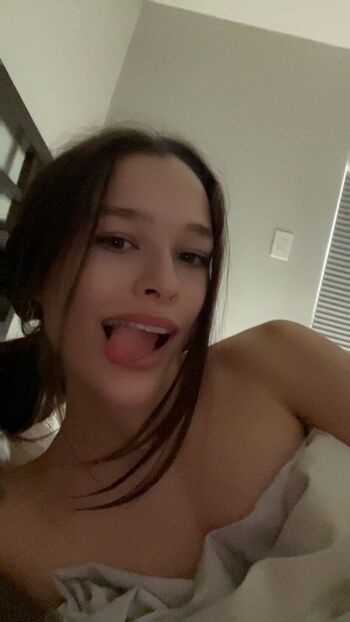 FlowWithSk / flowwithsky nude photo #8