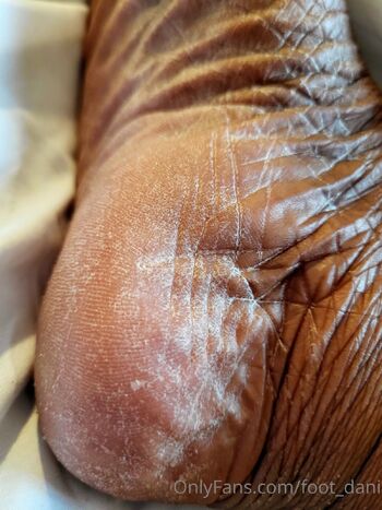YesGoddess Dan / foot_dani nude photo #14
