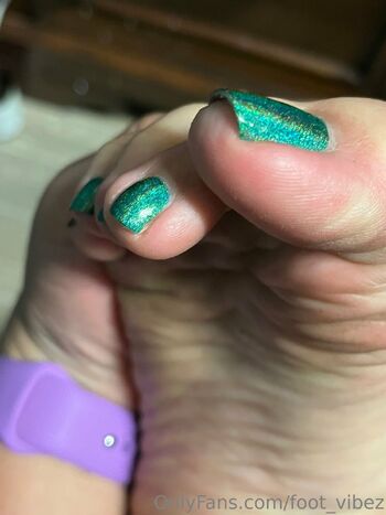 Natasha Vibe / foot_vibez nude photo #8
