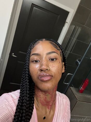 Rose / foreignasianncy nude photo #7