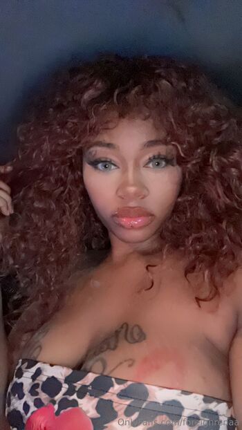 Foreign Rena / foreignrenaa nude photo #2