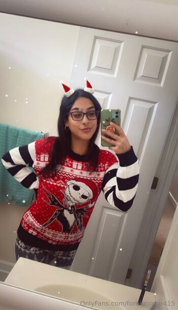 Rose / foreignrose415 nude photo #3