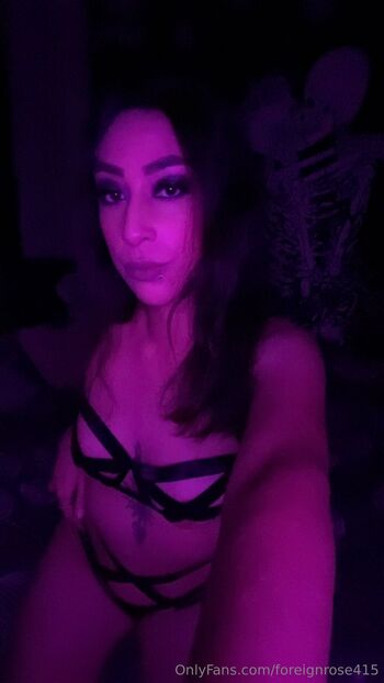 Rose / foreignrose415 nude photo #25