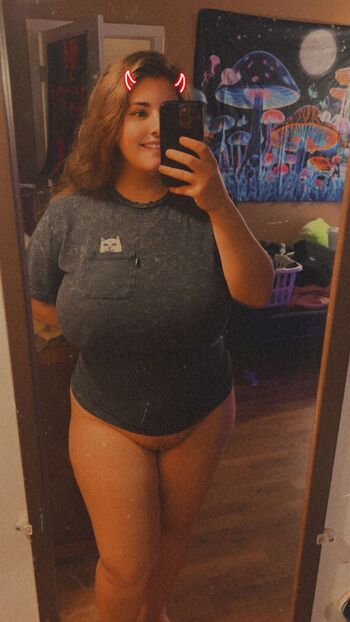 E / forthepotatoes nude photo #13