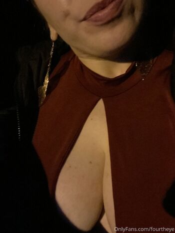 PassthePeac / fourtheye nude photo #17