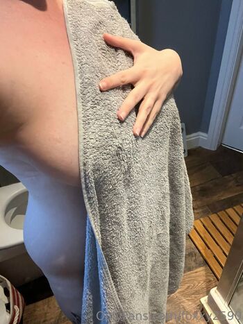 Lil Red fox fre / foxxy2590 / london_foxy90 / naughtywild8163 nude photo #16