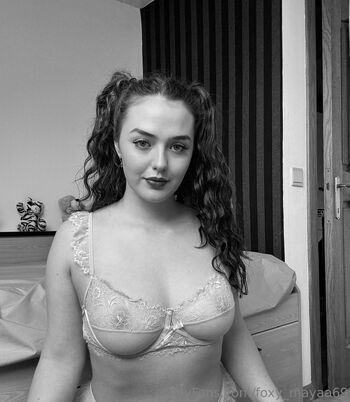 Maria FRE / foxy_mayaa69 nude photo #11