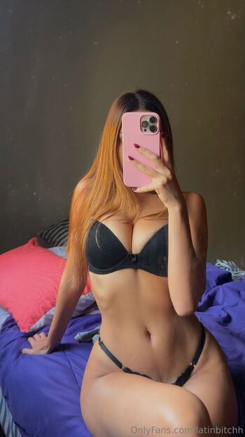 Julie / foxylatin nude photo #14