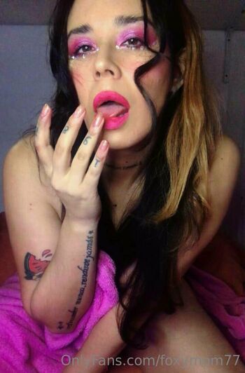 Foxymom / foxymom77 nude photo #1