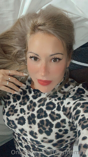 Foxymom / foxymom77 nude photo #4