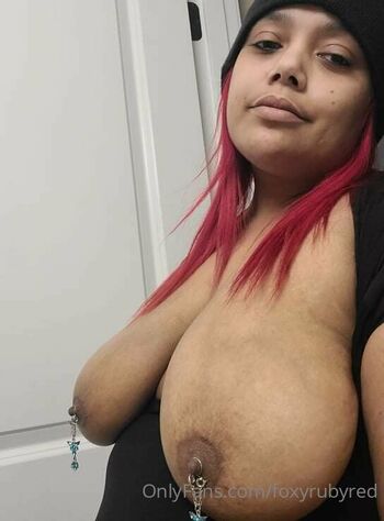 FoxyRubyRe / foxyrubyred nude photo #5