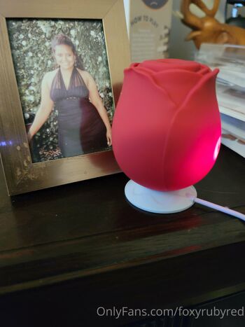 FoxyRubyRe / foxyrubyred nude photo #13