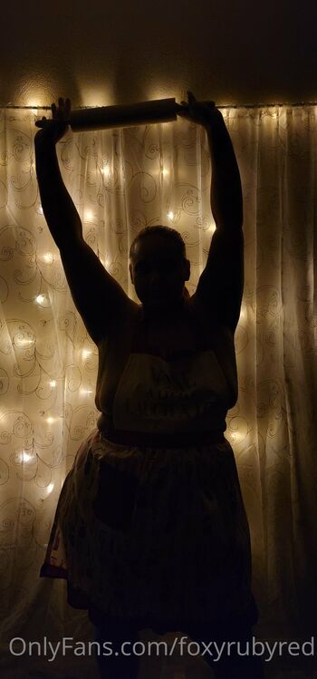 FoxyRubyRe / foxyrubyred nude photo #16